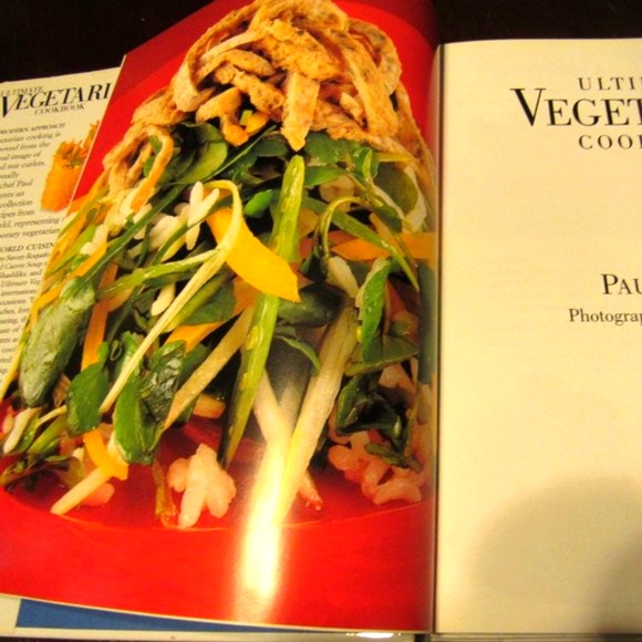 🫛🫑🥕 Incredible Vintage "Ultimate Vegetarian Cookbook" - HC - Picture 9 of 15